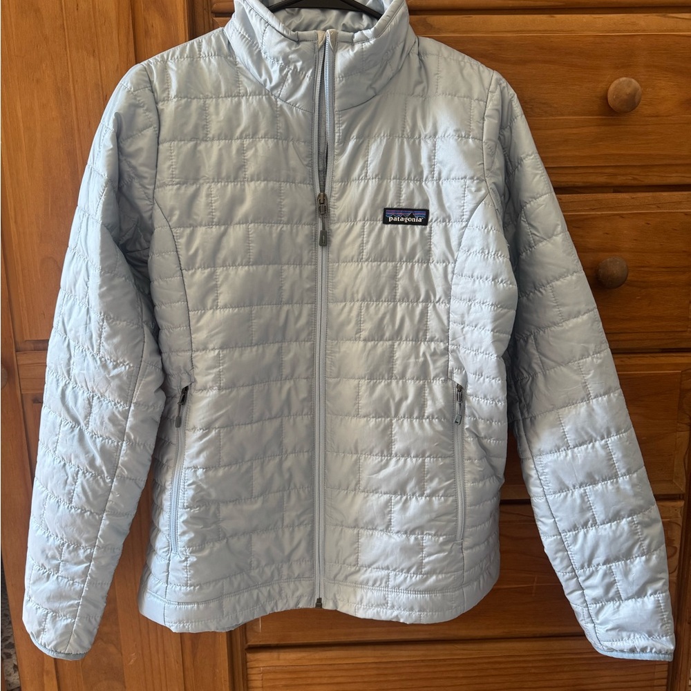 Patagonia Women's Blue Nano Puff Insulated Jacket Medium - Picture 2 of 5